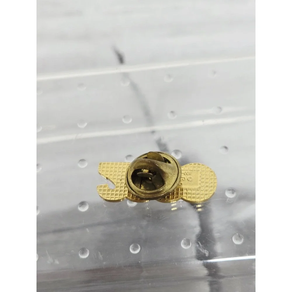 Vintage Unique Rare 200 Or 2000 Bowling Game Black Ball Enamel Lapel‎ Pin